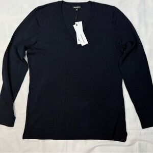 525 America Navy Blue V Neck Sweater size Medium